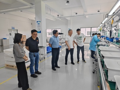 光学与电子信息学院携手苏州思道尔新能源 实践教学与就业实践双基地正式签约